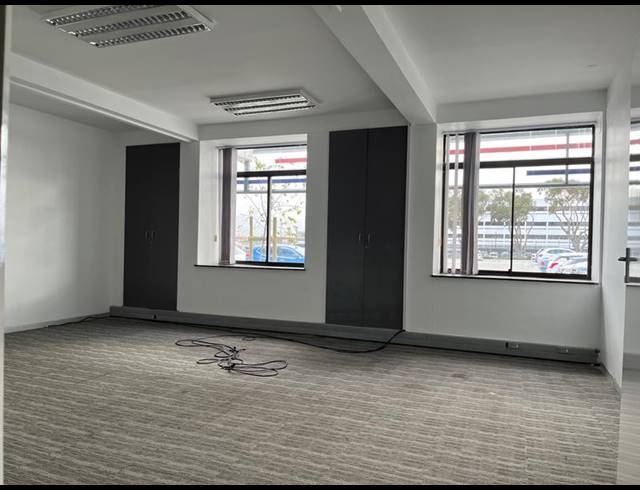 BUSINESS PROPERTY TO RENT IN RETREAT